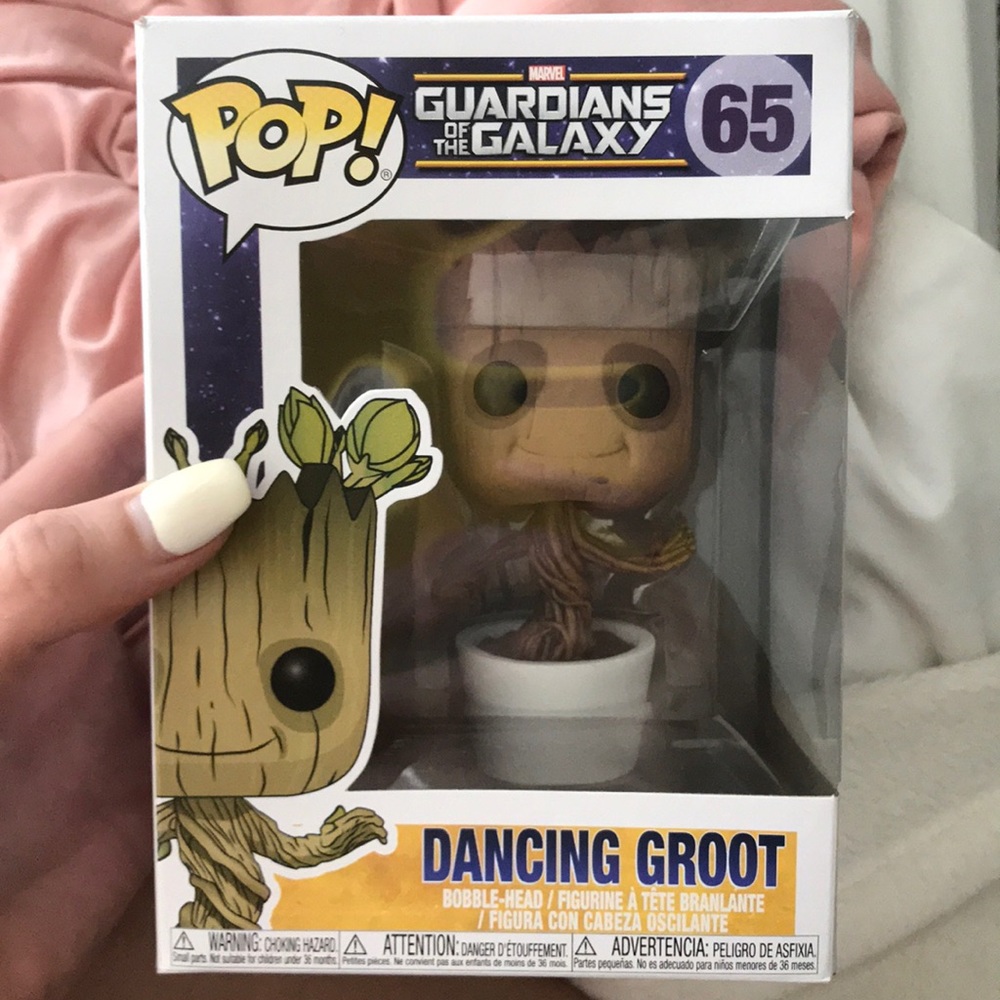 Dancing Groot
